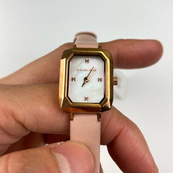 Michael Kors MK2923 Alane Two-Hand Blush Leather Watch - Picture 1 of 8